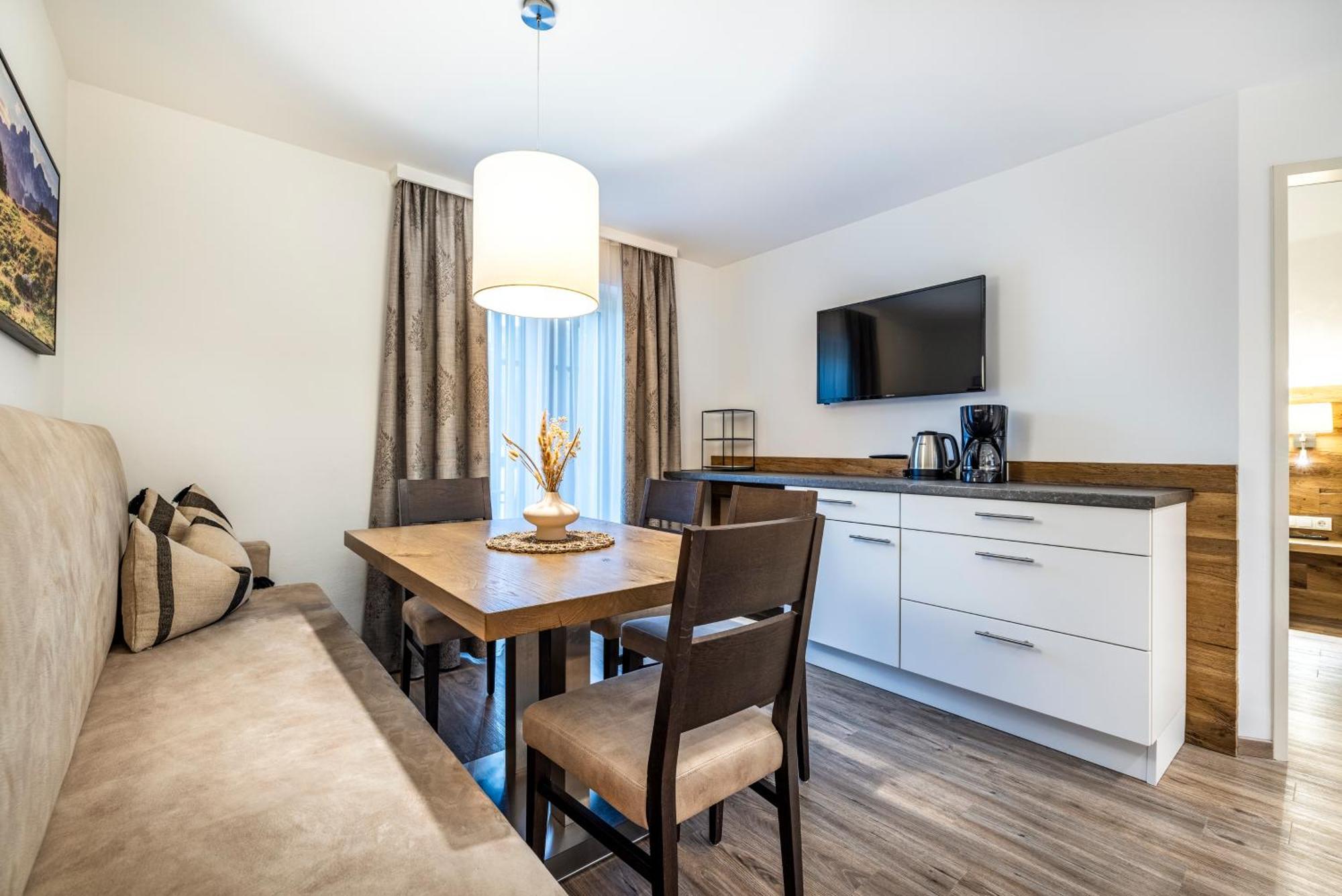 Aparthotel Jaegerheim Flachau Bagian luar foto