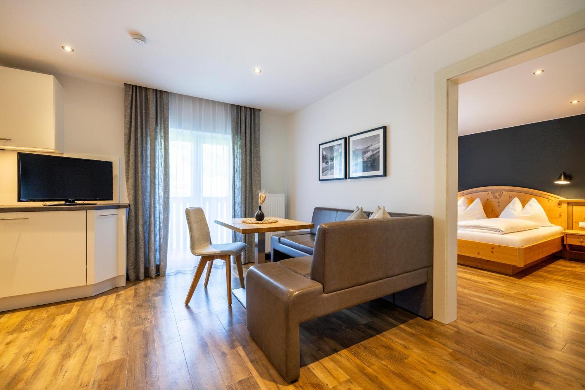 Aparthotel Jaegerheim Flachau Bagian luar foto