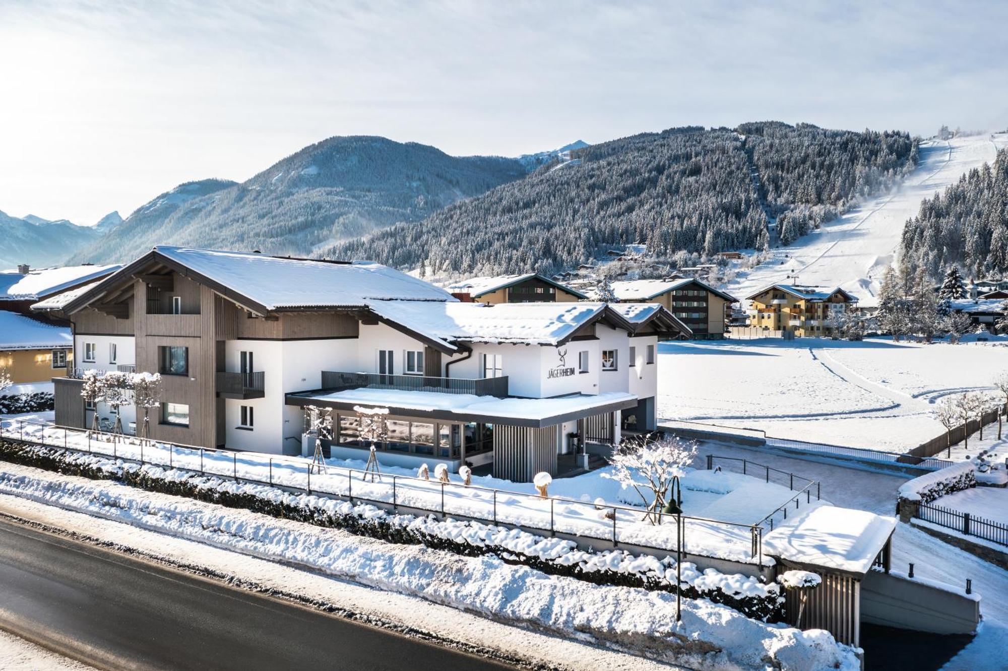 Aparthotel Jaegerheim Flachau Bagian luar foto